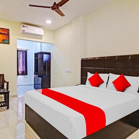Super Hotel O Lakshmi Royal Inn Warangal Esterno foto